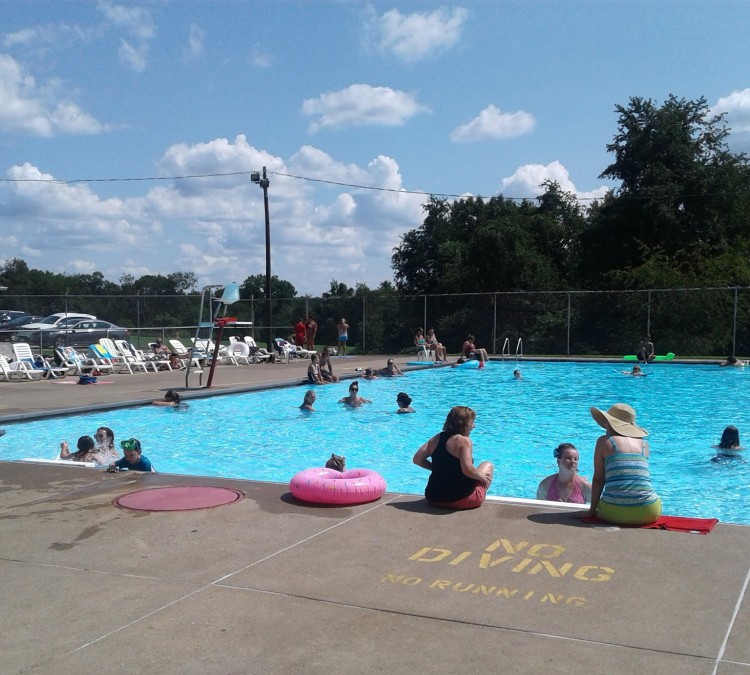 old-economy-park-pool-photo
